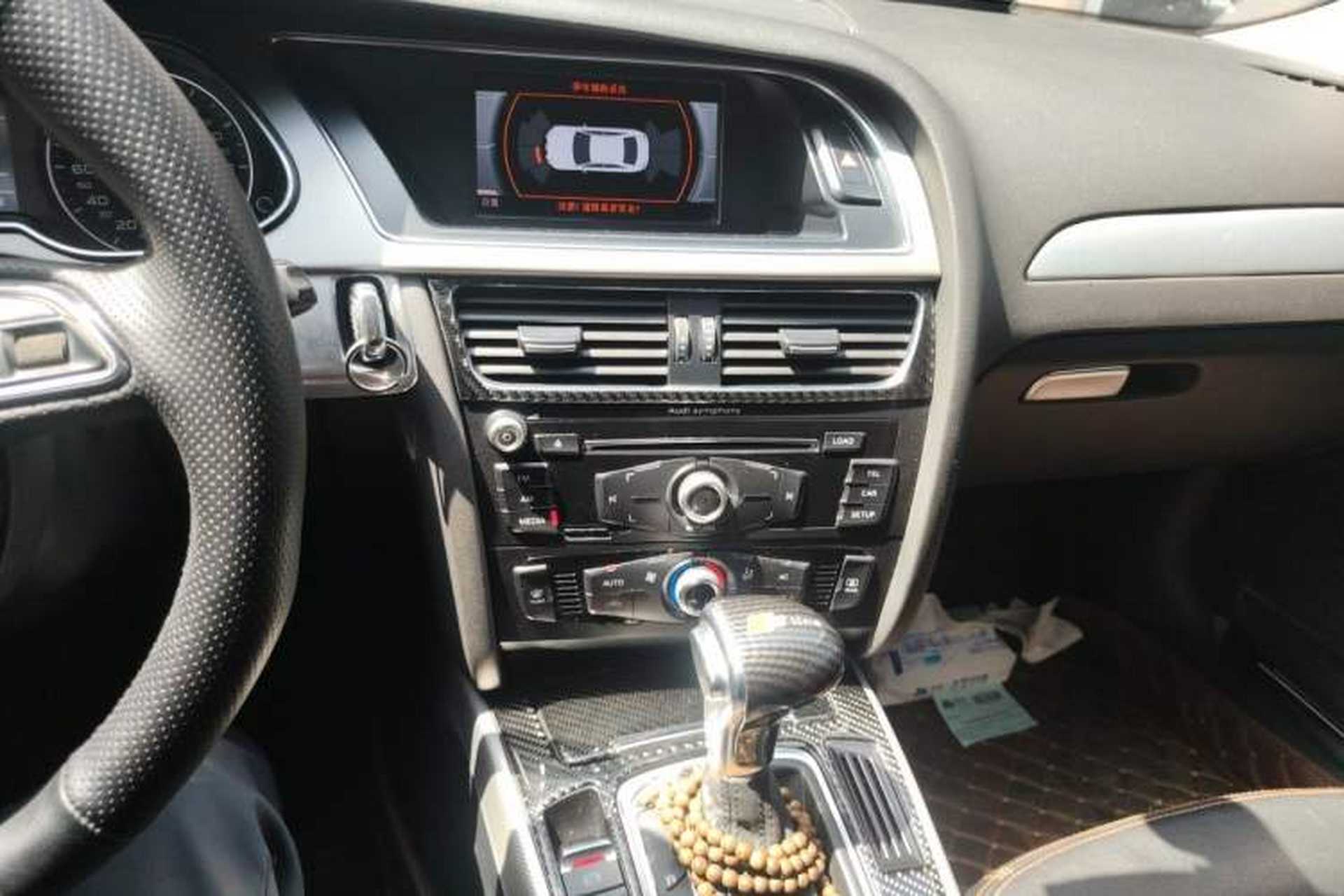 Used Audi A4L 2013 35 TFSI Automatic Standard Model Audio And AC Panel