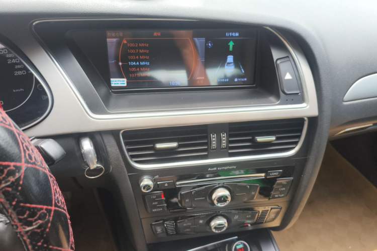 Used Audi A4L 2013 30 TFSI Manual Comfort Model Audio And AC Panel