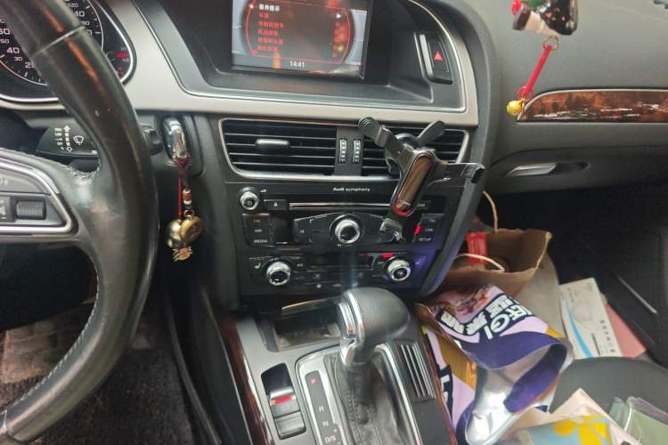 Used Audi A4L 2013 35 TFSI Automatic Technology Edition Audio And AC Panel