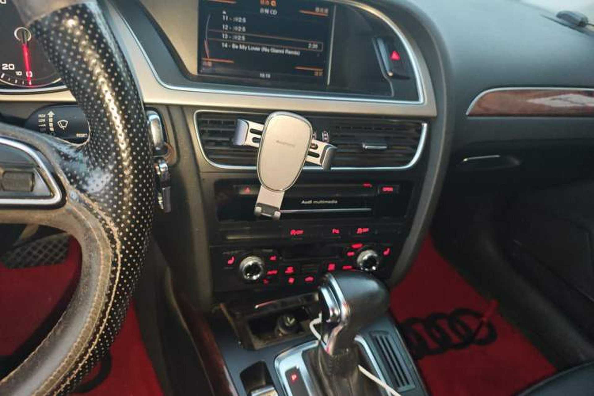 Used Audi A4L 2013 35 TFSI Automatic Technology Edition Audio And AC Panel