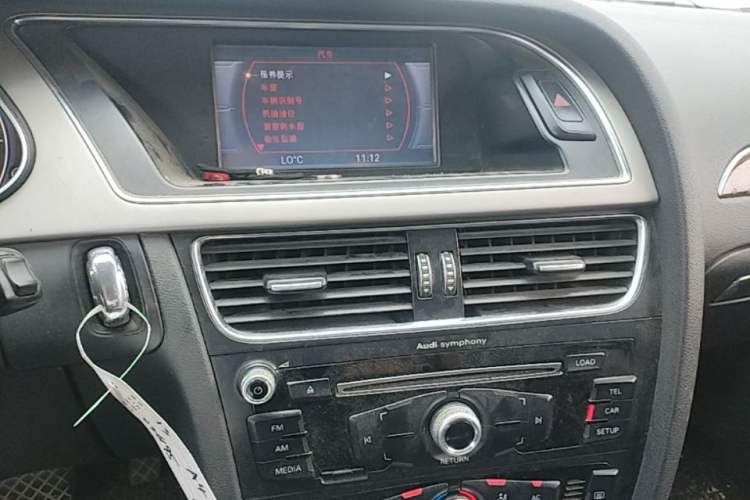 Used Audi A4L 2013 35 TFSI Automatic Comfort Model Audio And AC Panel