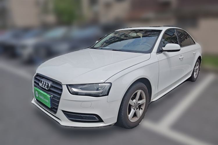 Used Audi A4L 2013 35 TFSI Automatic Comfort Model Guazi used car, China used car export, Used car for sale, Used Audi cars, Cheapest cars for sale