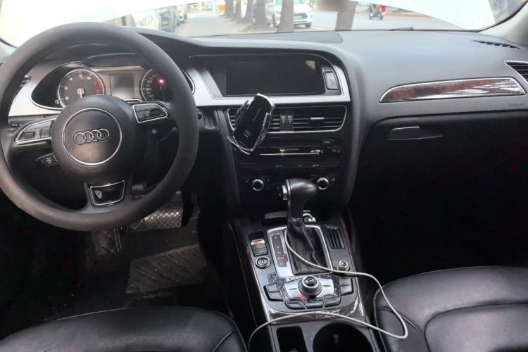 Used Audi A4L 2013 35 TFSI Automatic Technology Edition Center Console