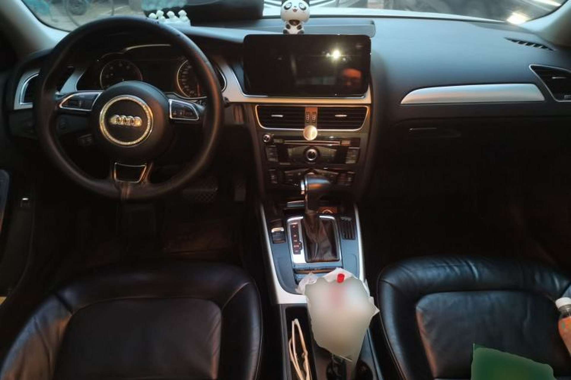 Used Audi A4L 2013 35 TFSI Automatic Standard Model Center Console