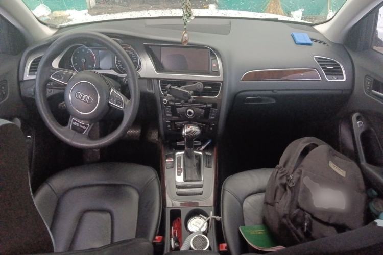 Used Audi A4L 2013 35 TFSI Automatic Comfort Model Center Console