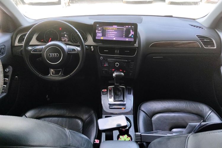 Used Audi A4L 2013 35 TFSI Automatic Standard Model Center Console