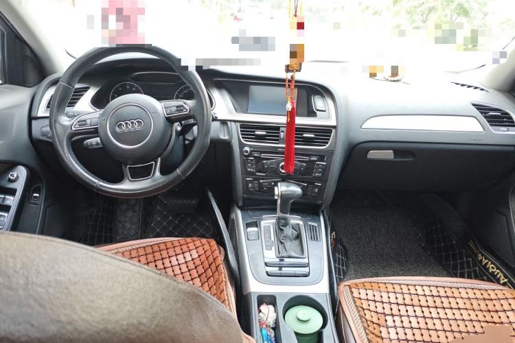 Used Audi A4L 2013 35 TFSI Automatic Comfort Model Center Console
