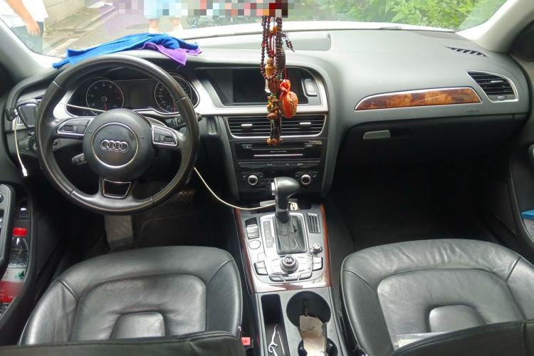 Used Audi A4L 2013 35 TFSI Automatic Technology Edition Center Console
