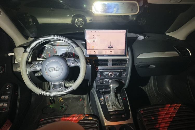 Used Audi A4L 2013 35 TFSI Automatic Standard Model Center Console