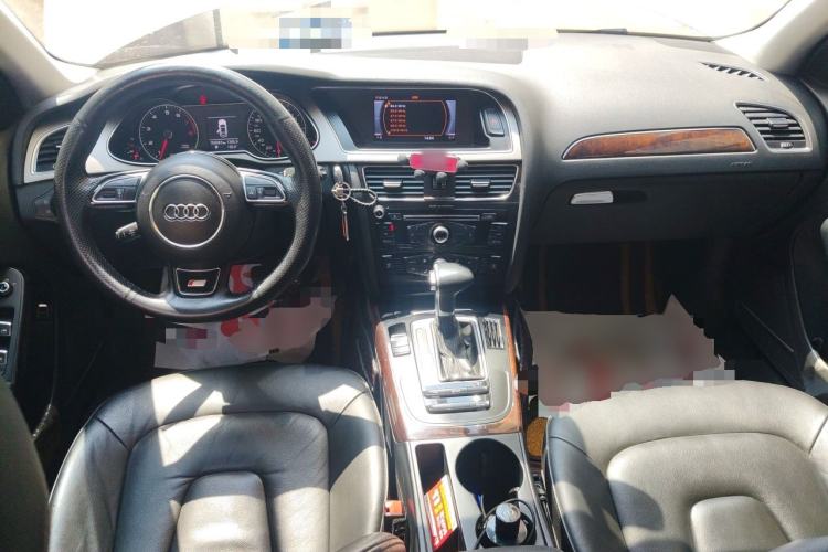 Used Audi A4L 2013 35 TFSI Automatic Comfort Model Center Console