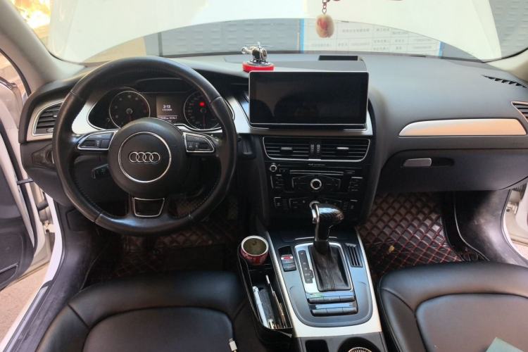 Used Audi A4L 2013 35 TFSI Automatic Standard Model Center Console