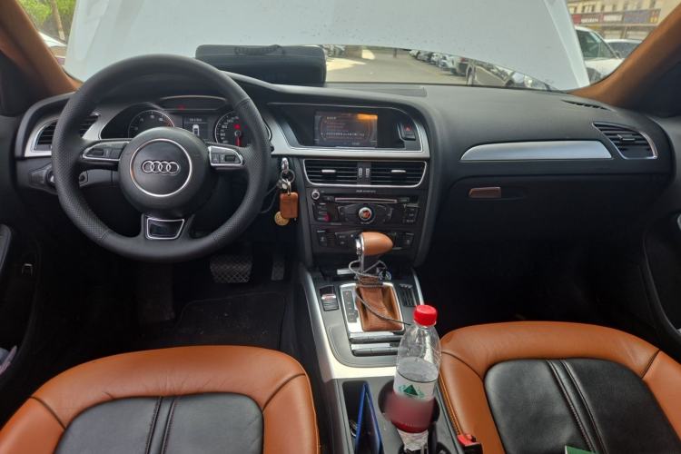 Used Audi A4L 2013 35 TFSI Automatic Standard Model Center Console