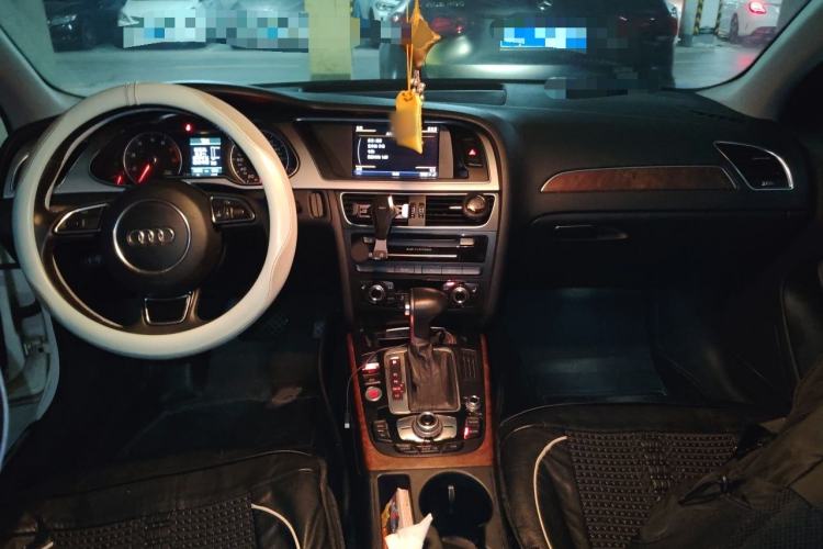 Used Audi A4L 2013 35 TFSI Automatic Technology Edition Center Console