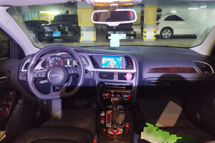 Used Audi A4L 2013 35 TFSI Automatic Technology Edition Center Console
