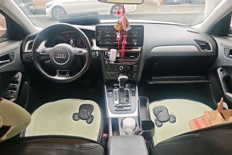 Used Audi A4L 2013 35 TFSI Automatic Standard Model Center Console