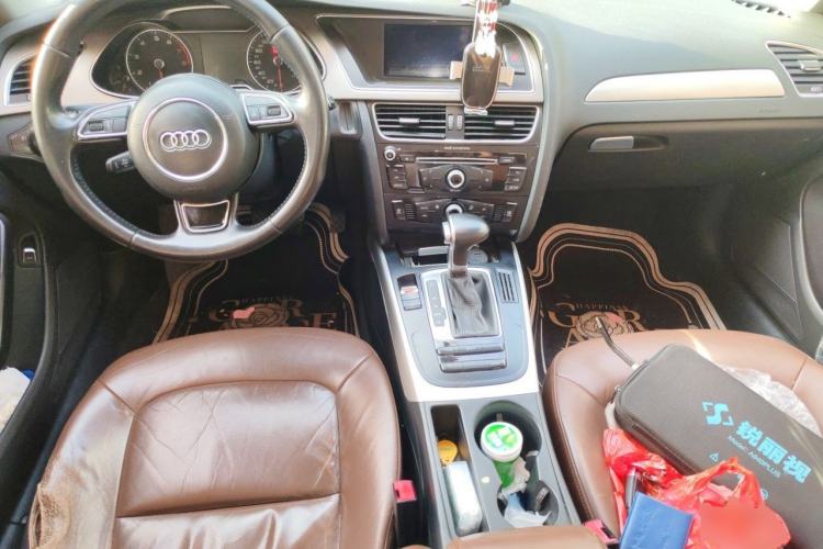 Used Audi A4L 2013 35 TFSI Automatic Standard Model Center Console