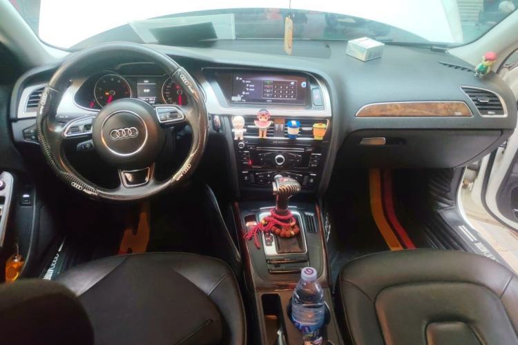 Used Audi A4L 2013 35 TFSI Automatic Comfort Model Center Console