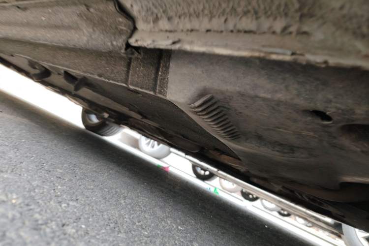 Used Audi A4L 2013 35 TFSI Automatic Comfort Model Chassis Front Right