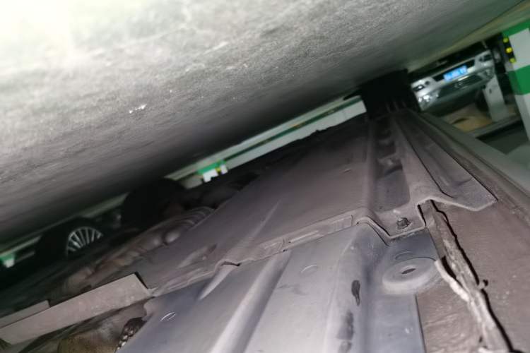 Used Audi A4L 2013 35 TFSI Automatic Comfort Model Chassis Rear Left