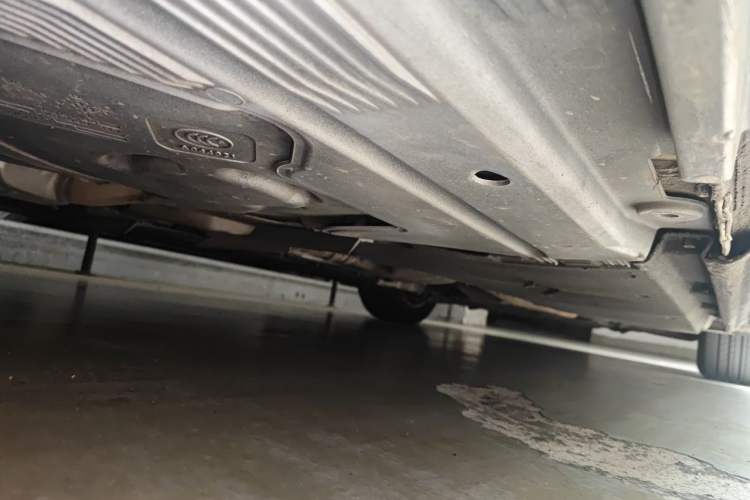 Used Audi A4L 2013 35 TFSI Automatic Comfort Model Chassis Rear Right