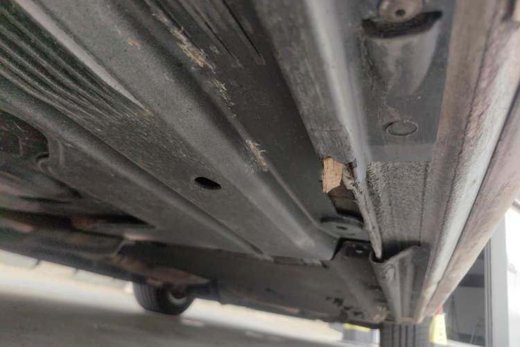 Used Audi A4L 2013 35 TFSI Automatic Comfort Model Chassis Rear Right
