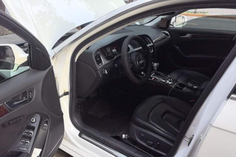 Used Audi A4L 2013 35 TFSI Automatic Technology Edition Driver Seat