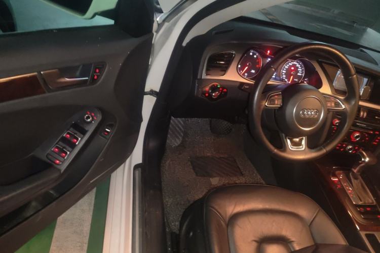 Used Audi A4L 2013 35 TFSI Automatic Comfort Model Driver Seat