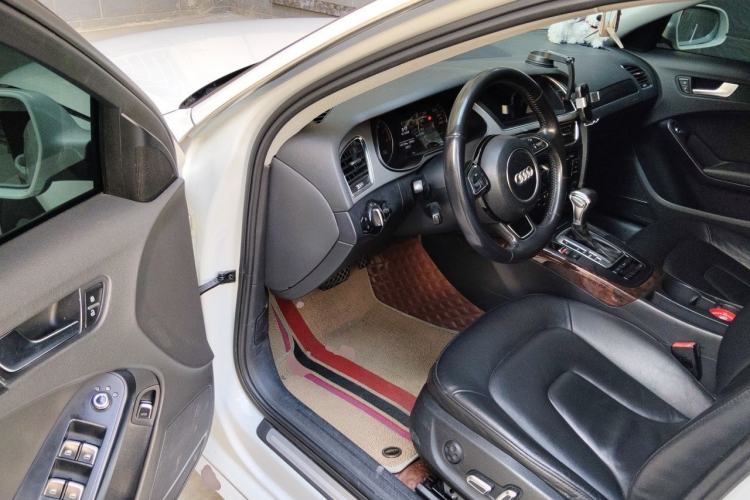 Used Audi A4L 2013 35 TFSI Automatic Standard Model Driver Seat