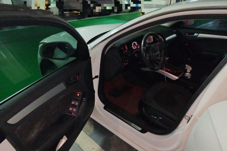 Used Audi A4L 2013 35 TFSI Automatic Comfort Model Driver Seat
