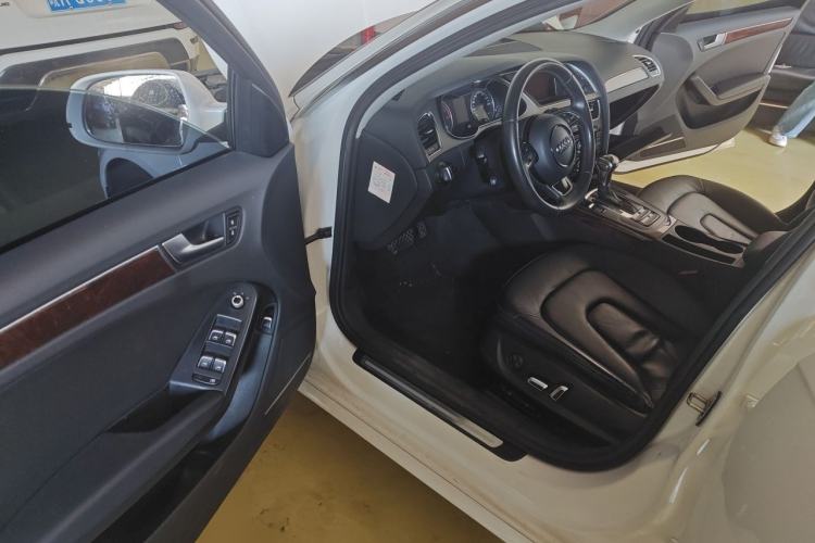Used Audi A4L 2013 35 TFSI Automatic Comfort Model Driver Seat