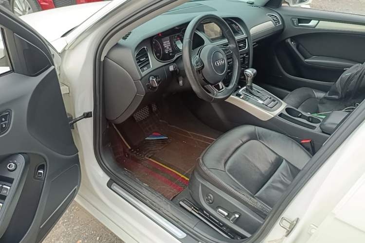 Used Audi A4L 2013 35 TFSI Automatic Standard Model Driver Seat