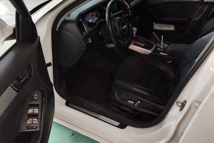 Used Audi A4L 2013 35 TFSI Automatic Standard Model Driver Seat
