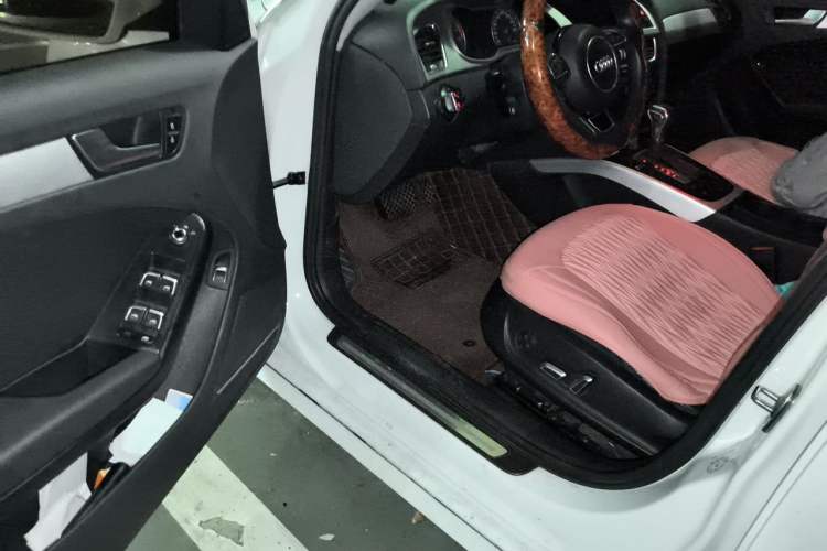 Used Audi A4L 2013 35 TFSI Automatic Standard Model Driver Seat