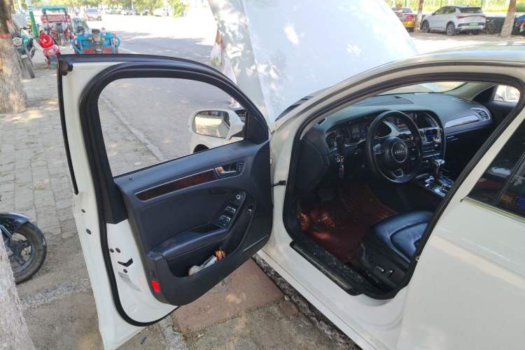 Used Audi A4L 2013 35 TFSI Automatic Technology Edition Driver Seat