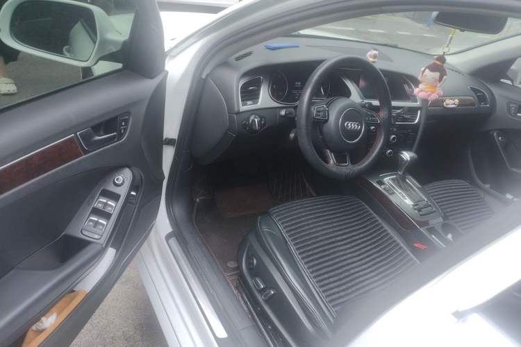 Used Audi A4L 2013 35 TFSI Automatic Standard Model Driver Seat