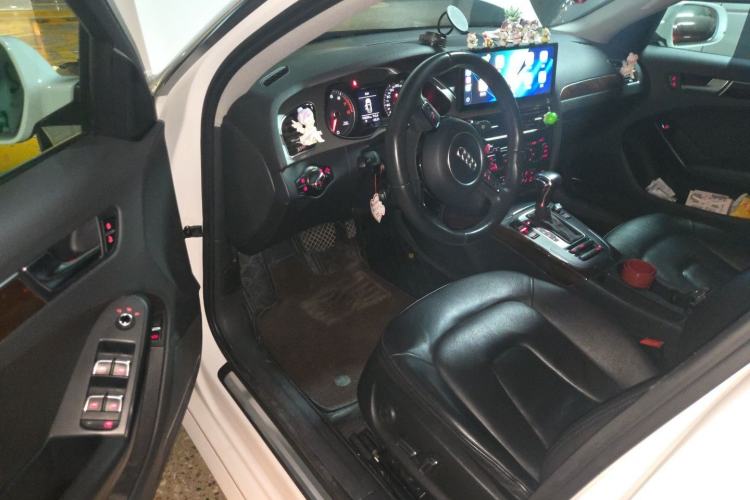 Used Audi A4L 2013 35 TFSI Automatic Comfort Model Driver Seat