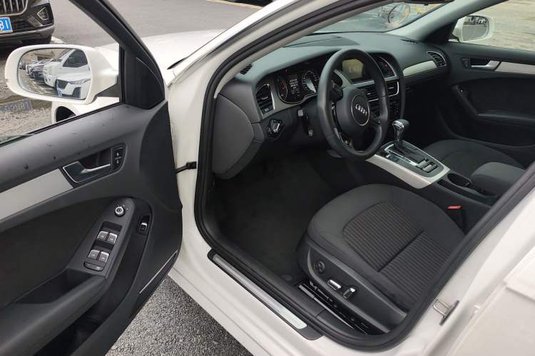 Used Audi A4L 2013 35 TFSI Automatic Standard Model Driver Seat