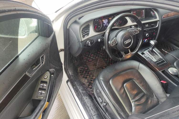 Used Audi A4L 2013 35 TFSI Automatic Comfort Model Driver Seat