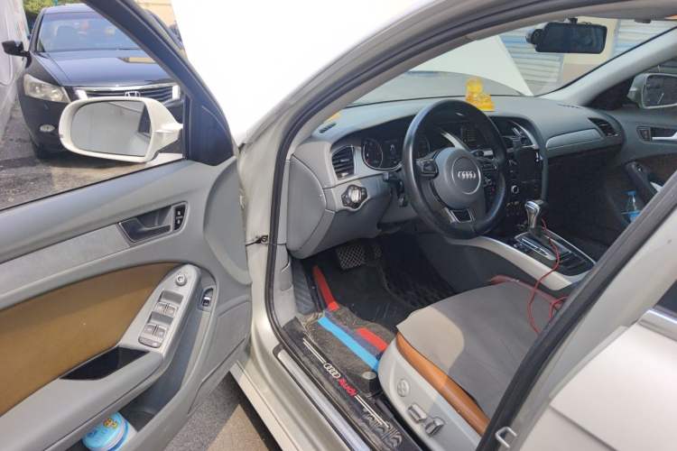 Used Audi A4L 2013 35 TFSI Automatic Standard Model Driver Seat