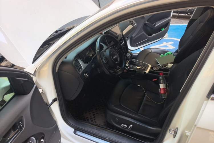 Used Audi A4L 2013 35 TFSI Automatic Standard Model Driver Seat