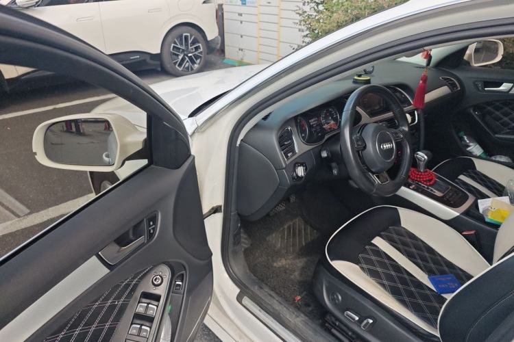 Used Audi A4L 2013 35 TFSI Automatic Standard Model Driver Seat