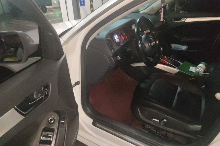 Used Audi A4L 2013 35 TFSI Automatic Standard Model Driver Seat