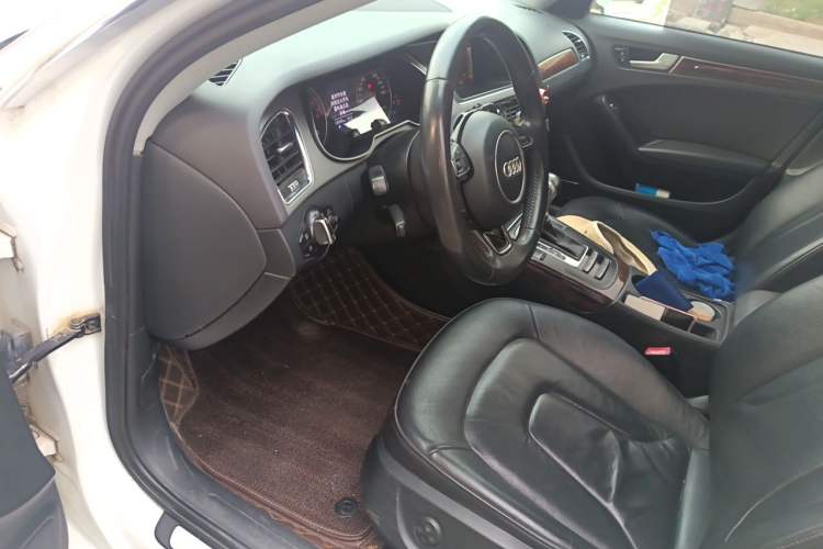 Used Audi A4L 2013 35 TFSI Automatic Comfort Model Driver Seat