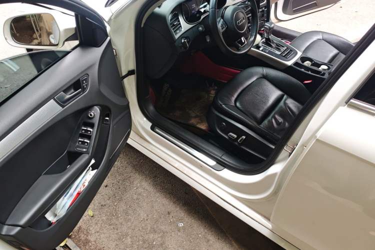 Used Audi A4L 2013 35 TFSI Automatic Standard Model Driver Seat