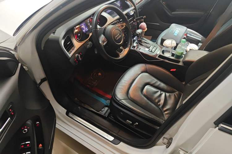 Used Audi A4L 2013 35 TFSI Automatic Comfort Model Driver Seat