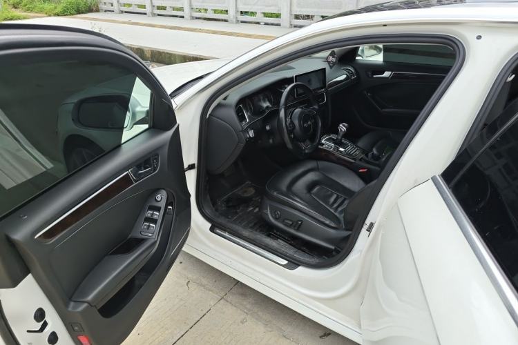 Used Audi A4L 2013 35 TFSI Automatic Comfort Model Driver Seat