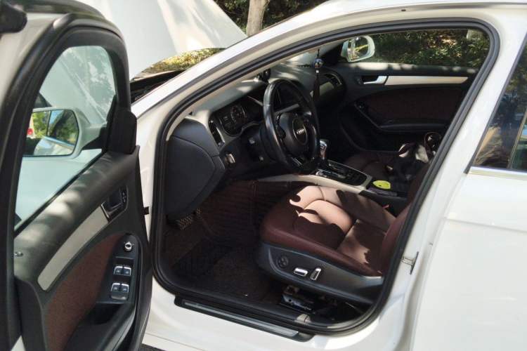 Used Audi A4L 2013 35 TFSI Automatic Standard Model Driver Seat