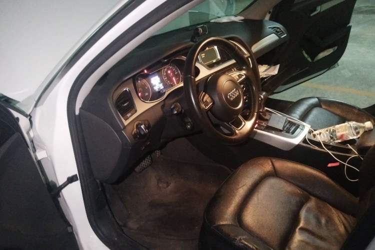 Used Audi A4L 2013 35 TFSI Automatic Comfort Model Driver Seat