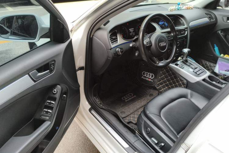 Used Audi A4L 2013 35 TFSI Automatic Standard Model Driver Seat