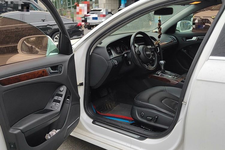 Used Audi A4L 2013 35 TFSI Automatic Comfort Model Driver Seat